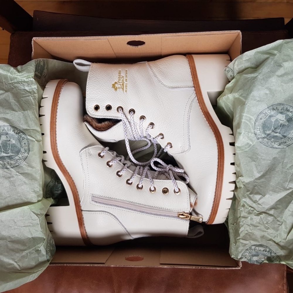 Waterproof Fur lined leather combat boots NEW - Picture 2 of 15